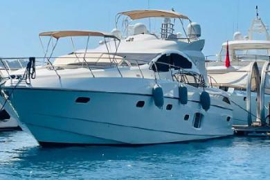 Sunseeker | Skybridge 74