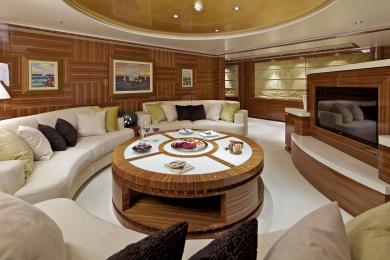 MIA RAMA | Golden Yachts 175'